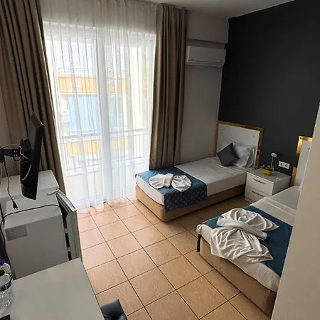 Moonbow 3* 阿拉尼亚