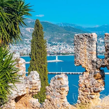 Moonbow 阿拉尼亚