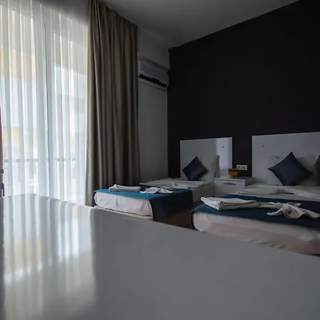 Moonbow 酒店 阿拉尼亚