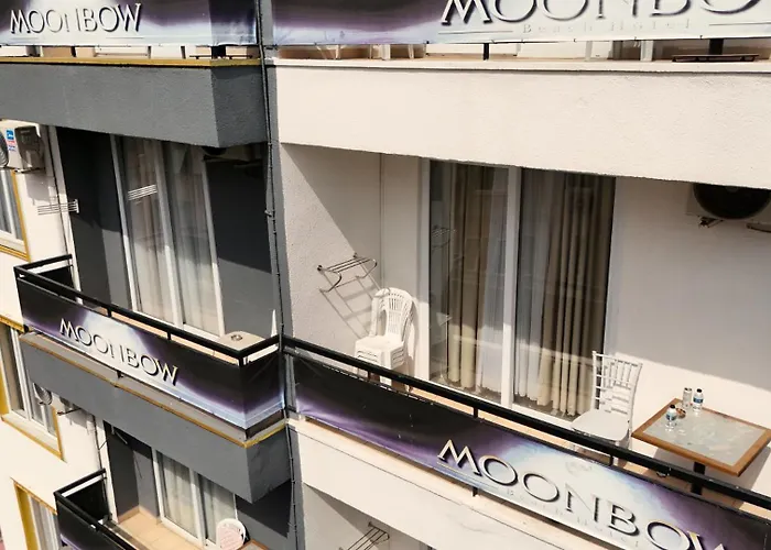 מלון Moonbow אלאניה