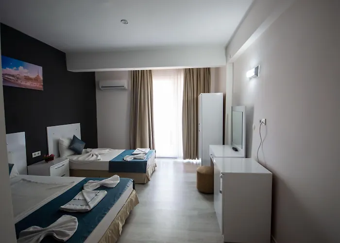 Hotel Moonbow 3*